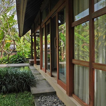 Ume Sri Villas Ubud Exterior photo